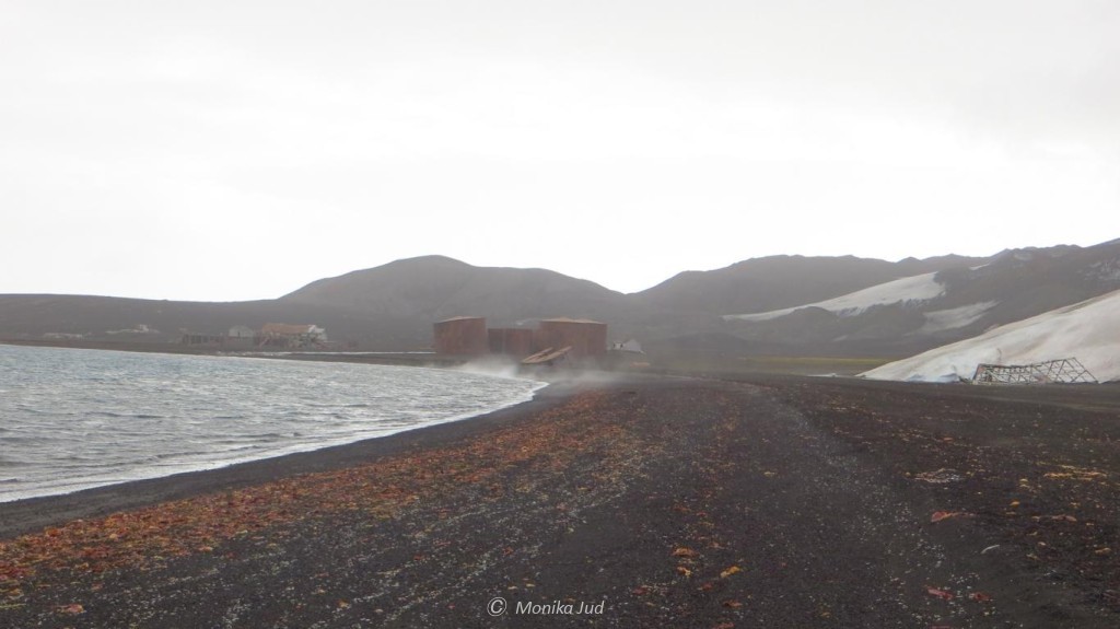 alte Walfängerstation auf Deception Island, Whalers Bay