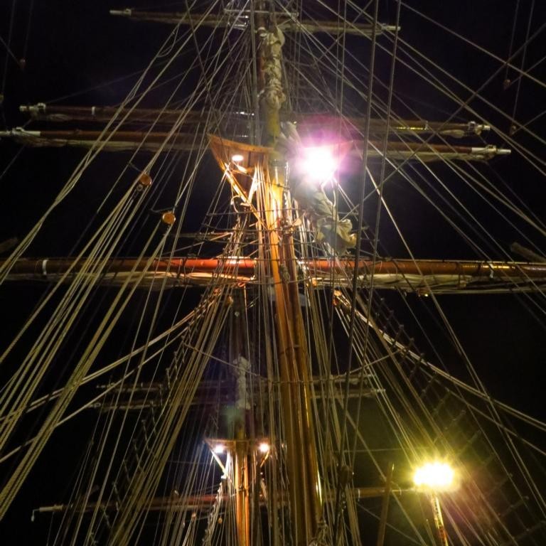 Bark Europa - Masten bei Nacht