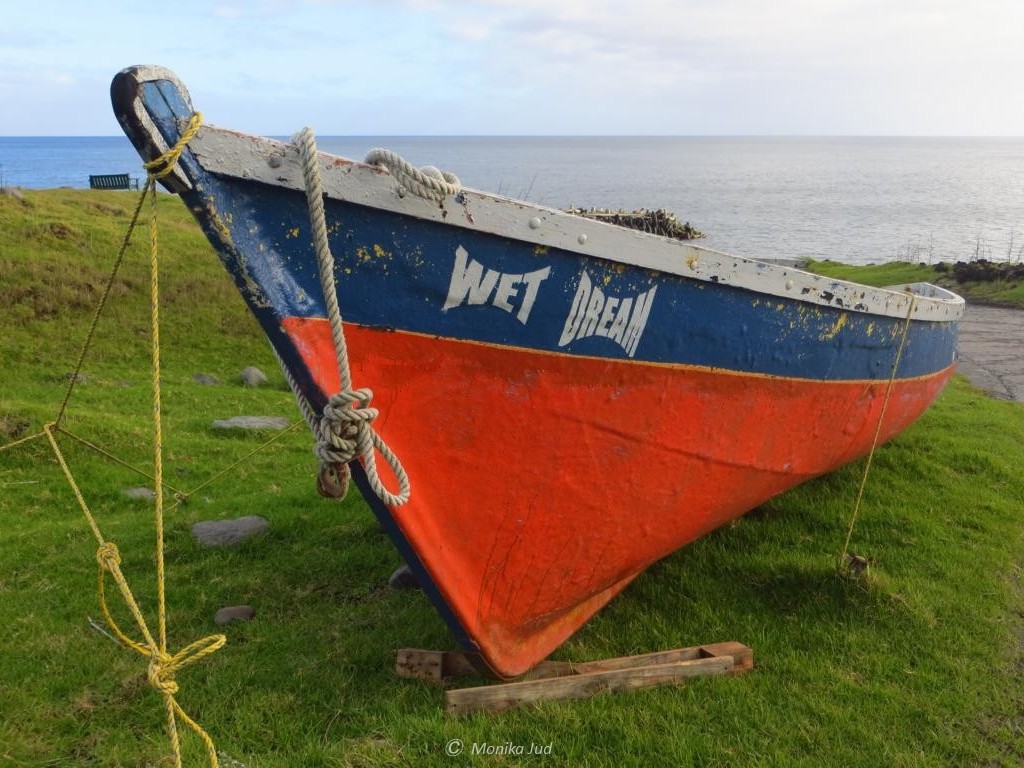 das kleine Fischerboot "Wet Dreams" - ein Fischer mit Humor