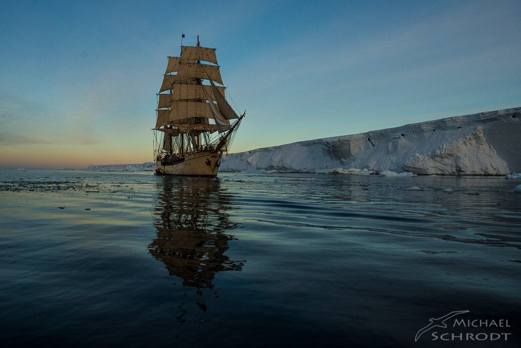 Europa at Tabular iceberg - Fotografie von Michael Schrodt